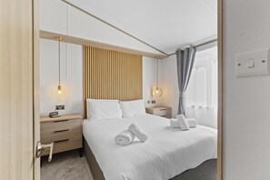 3 soverom, skrivebord og wi-fi