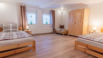 Reisekinderbett, kostenloses WLAN, Bettwäsche