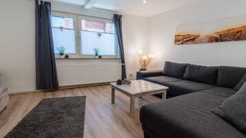 Smart-TV, peis og DVD-spiller