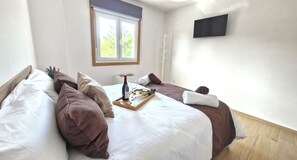 2 bedrooms, iron/ironing board, travel crib, free WiFi