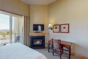 1 bedroom, iron/ironing board, Internet, bed sheets