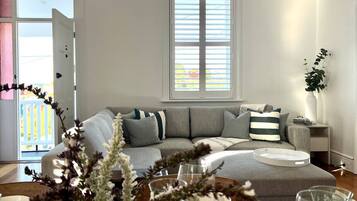 Smart-tv och eldstad