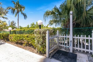 Condo (1 Bedroom) | Property amenity