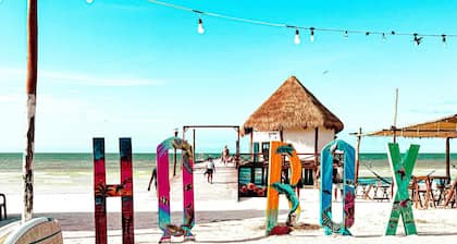 Sunset 2BR Apartment Steps from the Beach w/Ocean View