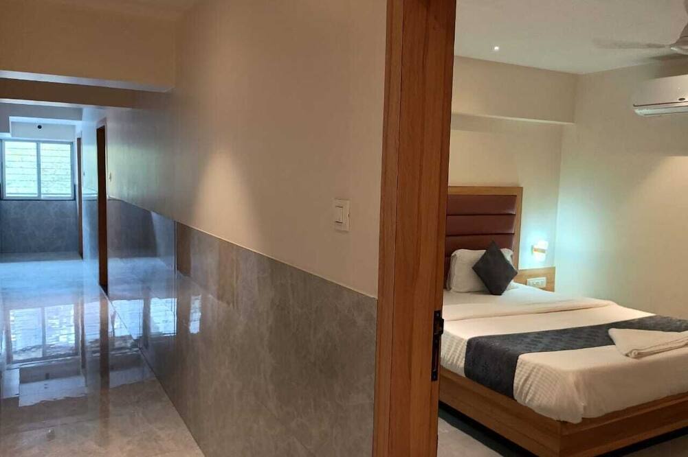Hotel Legacy Inn