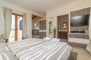 4 bedrooms