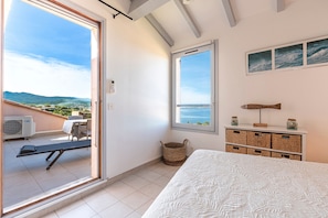 3 chambres, fer et planche à repasser, Wi-Fi gratuit, draps fournis