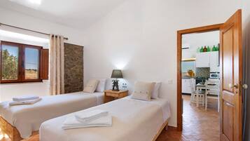 2 habitaciones, tabla de planchar con plancha y wifi gratis