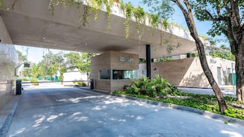 Enceinte de lâhĂ©bergement