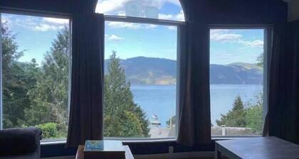 Maple Bay with ocean view and beach close by. Message host for Snowbird stays