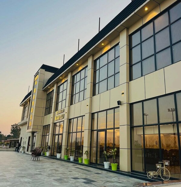 Front of property - Rana Ji Haveli (Najibabad)