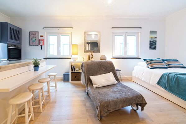 1 bedroom, iron/ironing board, Internet, bed sheets