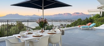 Suikerbossie 52 - One Bedroom Apartment, Sleeps 2