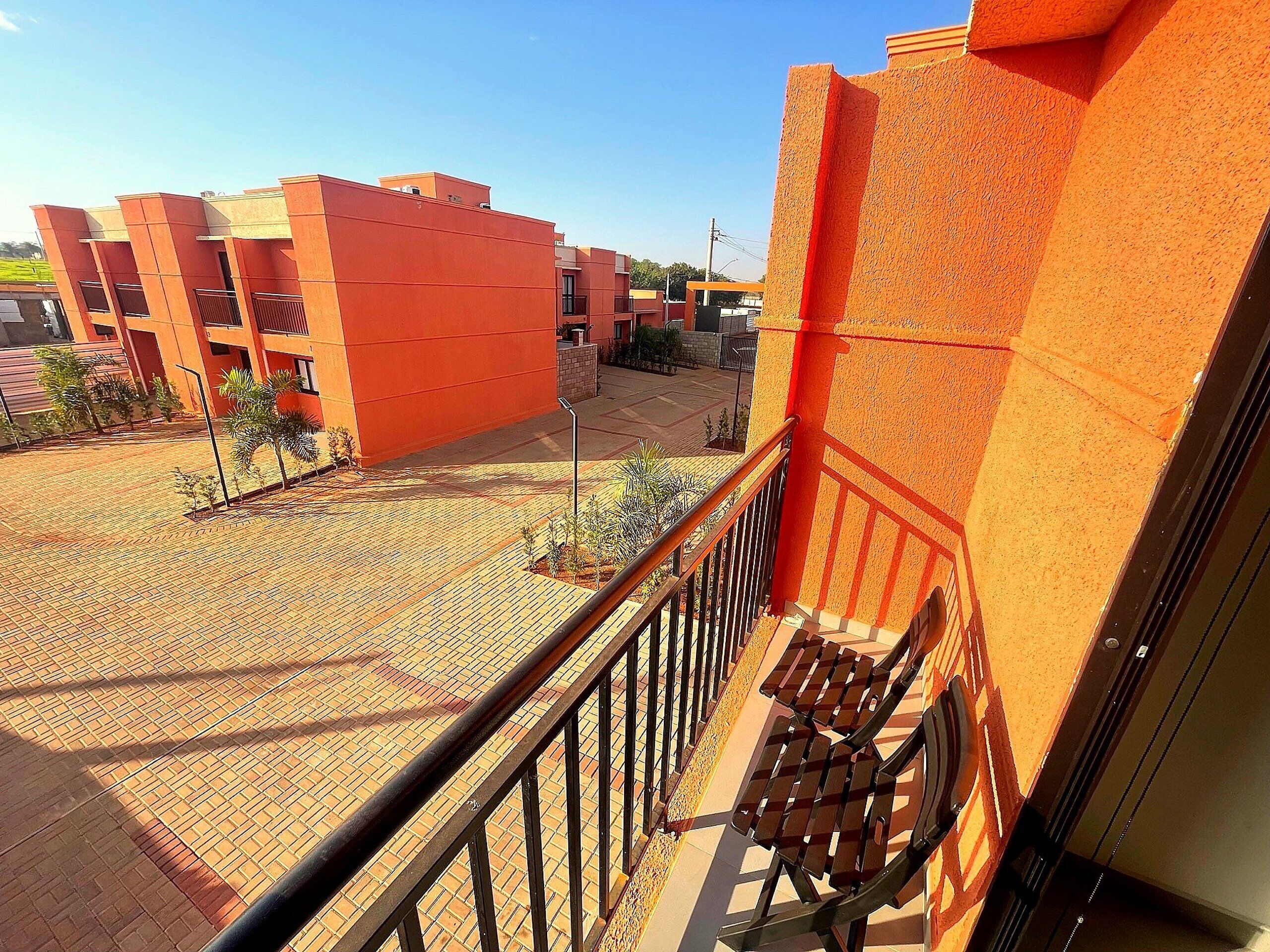 Appartement Duplex Économique, 2 chambres, climatisation, vue fleuve