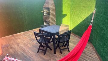 Vila Tradisional | Tempat makan outdoor