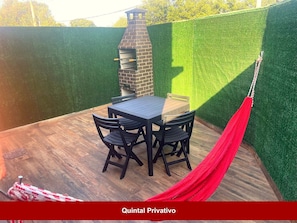 Traditional Villa | Outdoor dining