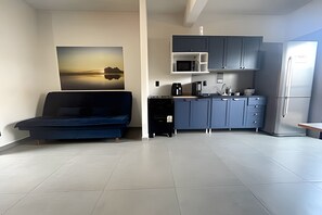 Dúplex superior | Cocina privada | Cafetera y tetera 