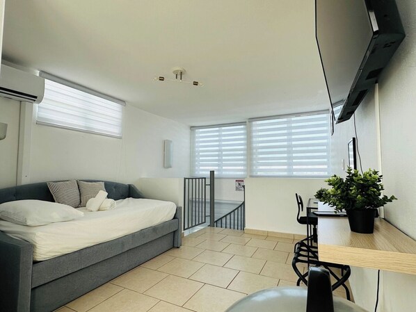 3 bedrooms, iron/ironing board, travel crib, WiFi