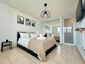 3 chambres, fer et planche à repasser, lit parapluie, Wi-Fi