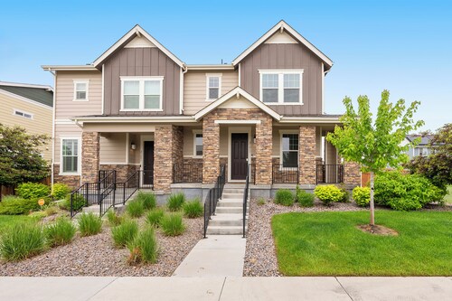 New 3BR •Near DIA&Gaylord •Move-Ready•Dog-Friendly