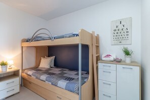 2 chambres, fer et planche à repasser, accès Internet