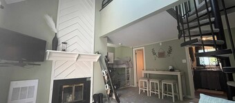 Cozy Studio Condo with Loft, Steps from Skiing, Hiking & More!
