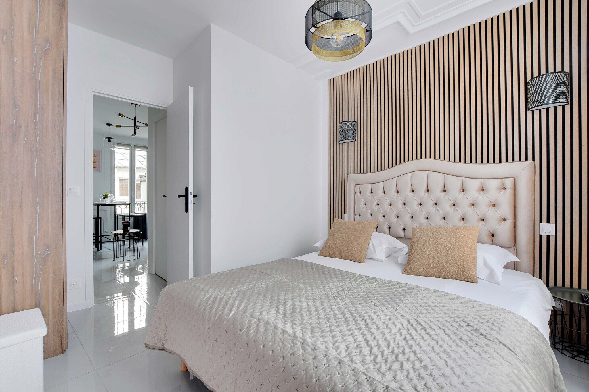 1 habitación, escritorio, tabla de planchar con plancha y wifi gratis 