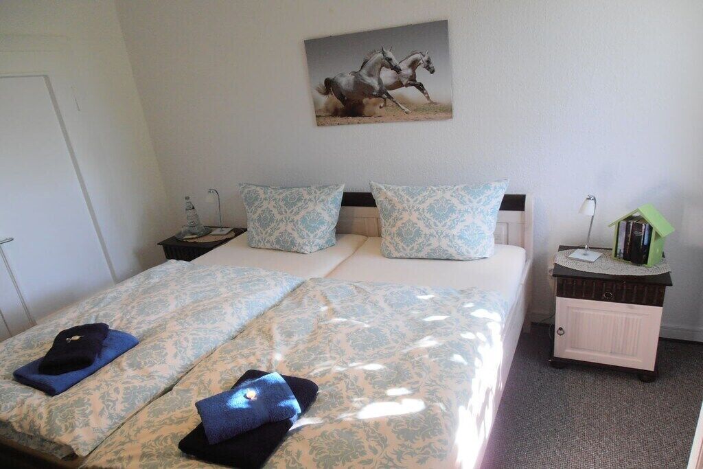 Iron/ironing board, travel crib, free WiFi