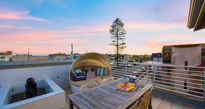 200 East Balboa Oceanview Rooftop Steps to Sand, Pier, Boardwalk & Dining
