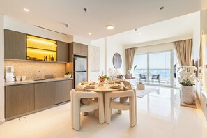 Interior - Luxe Beachfront Retreat w/ Stunning Views (Dubai)