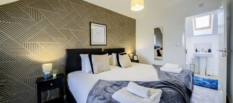 Spacious 3-Bedroom House | Wi-Fi | Serviced Stays