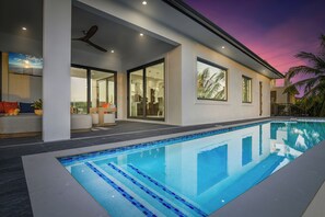 Outdoor pool, a heated pool