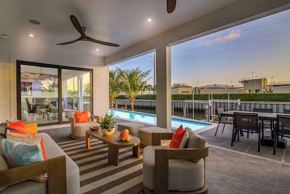 Piscine extérieure, piscine chauffée