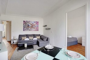 1 bedroom, desk, iron/ironing board, free WiFi
