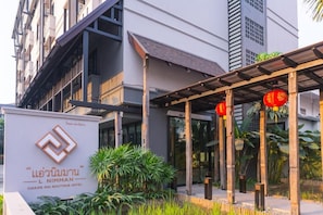Ngoại thất