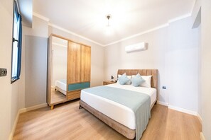 1 chambre, fer et planche à repasser, accès au Wi-Fi (inclus)