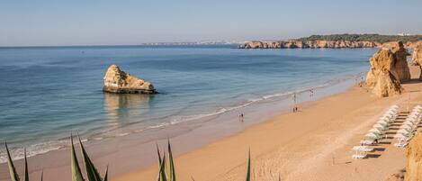 Platja a a prop