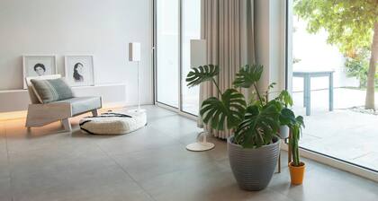 Modern Grove Villa | 3 Bedroom | BBQ | Aircon