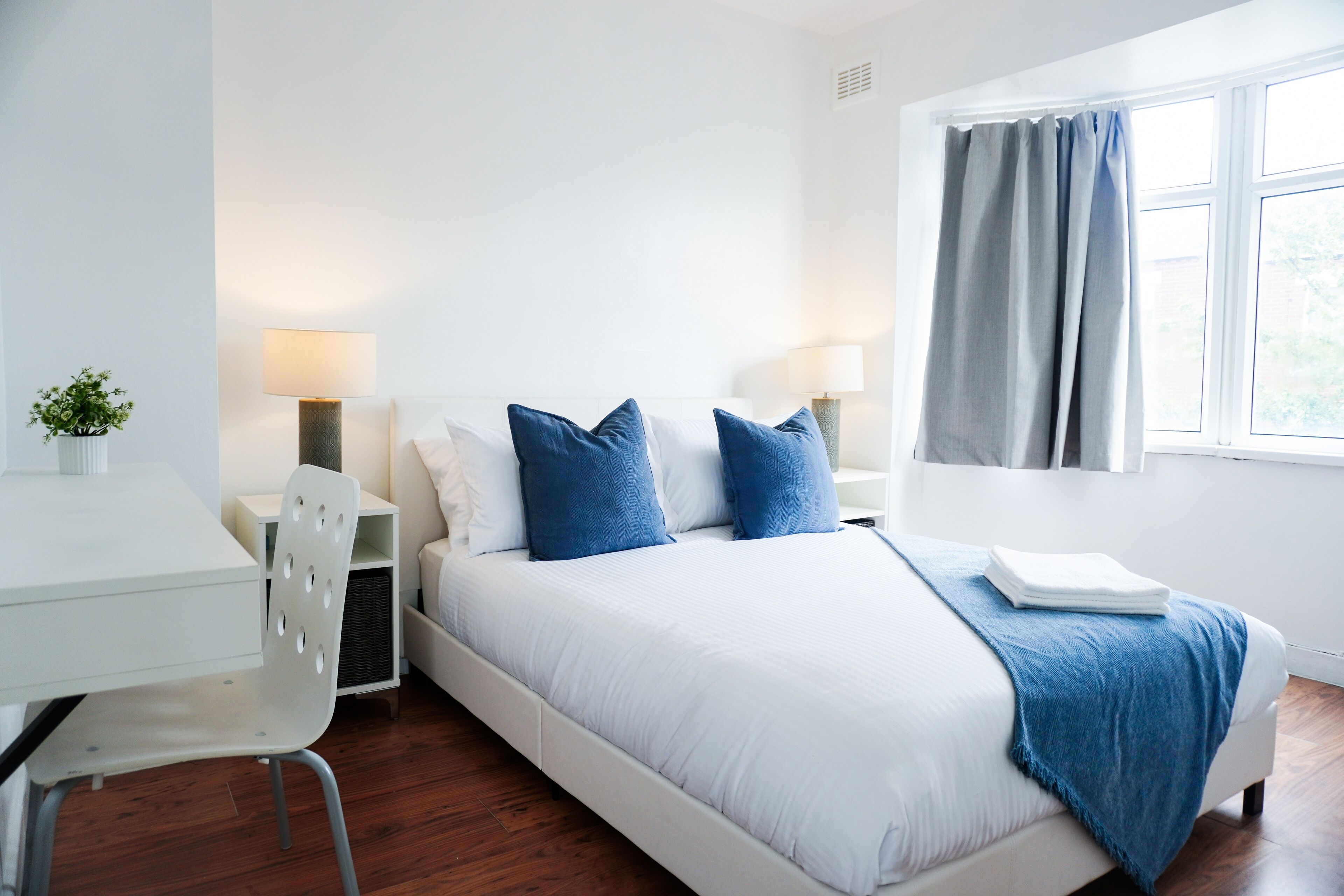 3 bedrooms, iron/ironing board, free WiFi, bed sheets