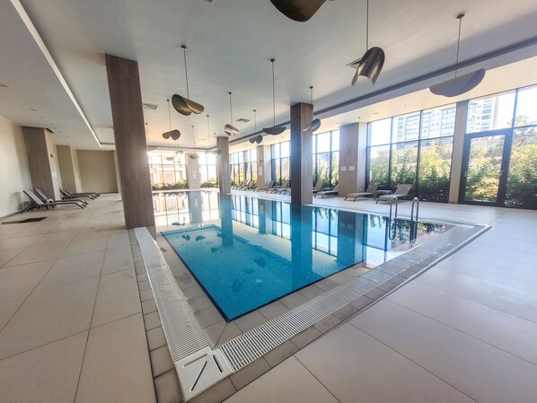Indoor pool - Relaxing brand new complete apartment (Bagcilar)