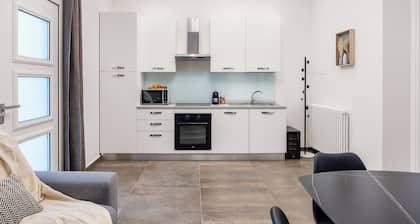 Casta Diva Fervore Apartments
