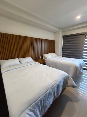 Comfort Apartment, 2 Bedrooms, Balcony, Beach View | Blackout curtains, iron/ironing board, free WiFi - Vive Stay (Mazatlán)
