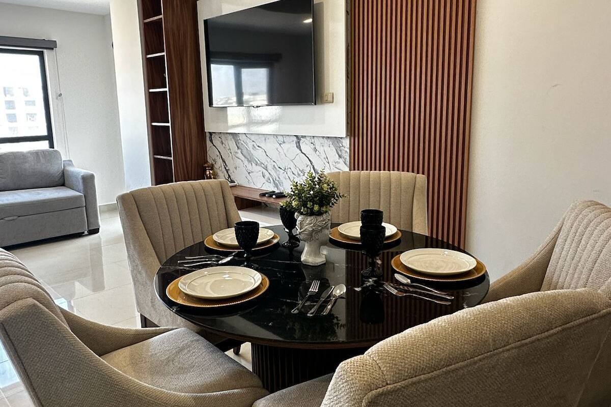 Comfort Apartment, 2 Bedrooms, Balcony, Beach View | Blackout drapes, iron/ironing board, WiFi (free)
