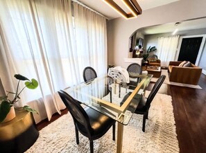 Immagine non classificata, 5 di 45, pulsante