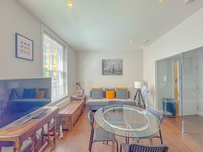 Interior - Pass the Keys | Stylish 1 bed Soho Flat (London)