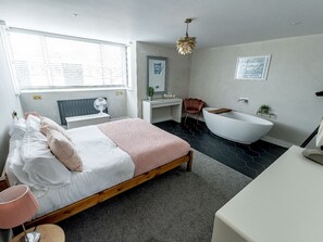 2 habitaciones, tabla de planchar con plancha y wifi gratis