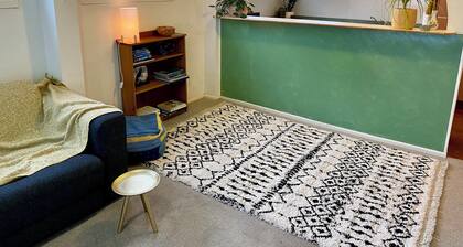 Central Māngere Bridge Gem, Family and Pet Friendly. Close to the Airport.