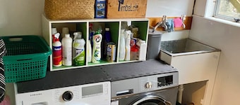 Central Māngere Bridge Gem, Family and Pet Friendly. Close to the Airport.