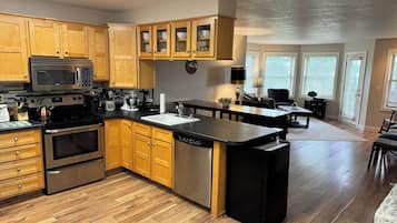 Microwave, oven, stovetop, dishwasher