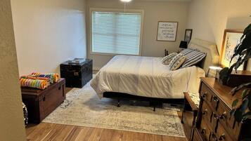 2 bedrooms, free WiFi, bed sheets